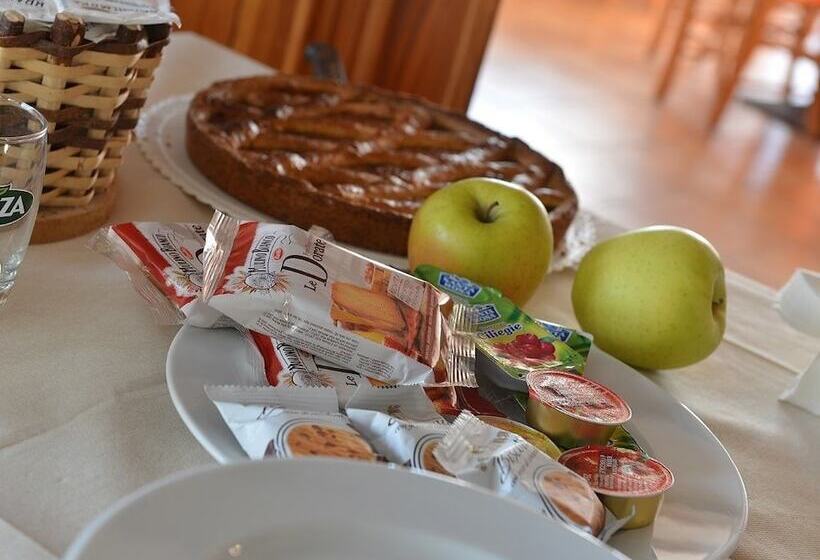 בית מלון כפרי Gallo Cedrone