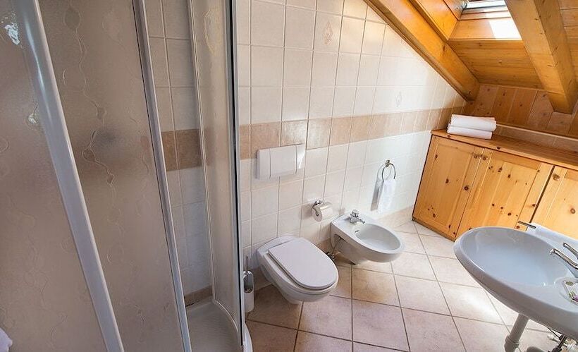 בית מלון כפרי Gallo Cedrone