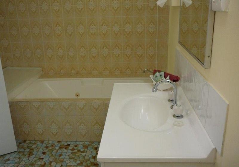 בית מלון כפרי Glen Haven Motor Inn