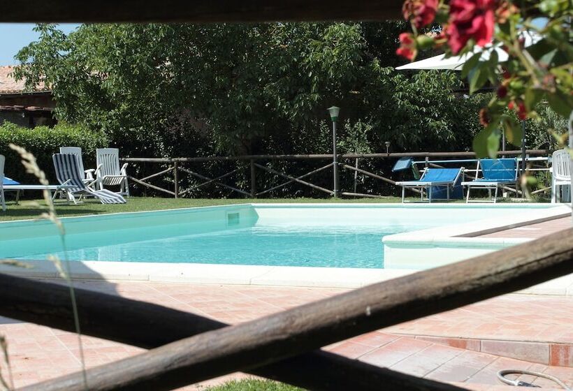 בית מלון כפרי Agriturismo Le Stringaie