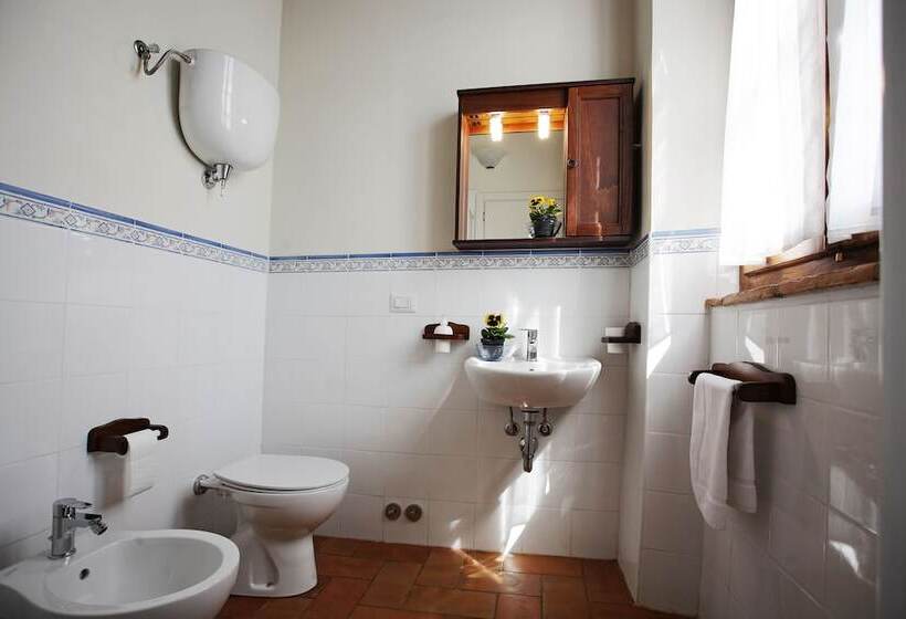 בית מלון כפרי Agriturismo Le Stringaie