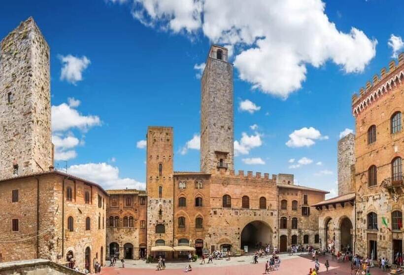 Отель Vada Village