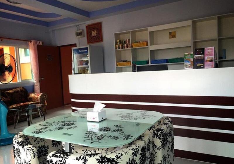 호텔 Yingthip 1 Apartment