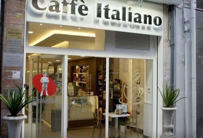 פנסיון Cconforthotels R&b Cavour   Self Check In