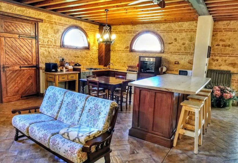 Пансион Medieval Relais   Top Location