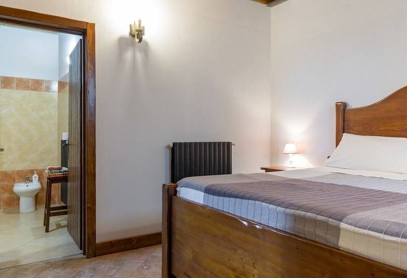 Пансион Medieval Relais   Top Location