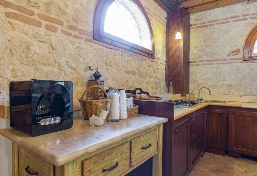 Пансион Medieval Relais   Top Location