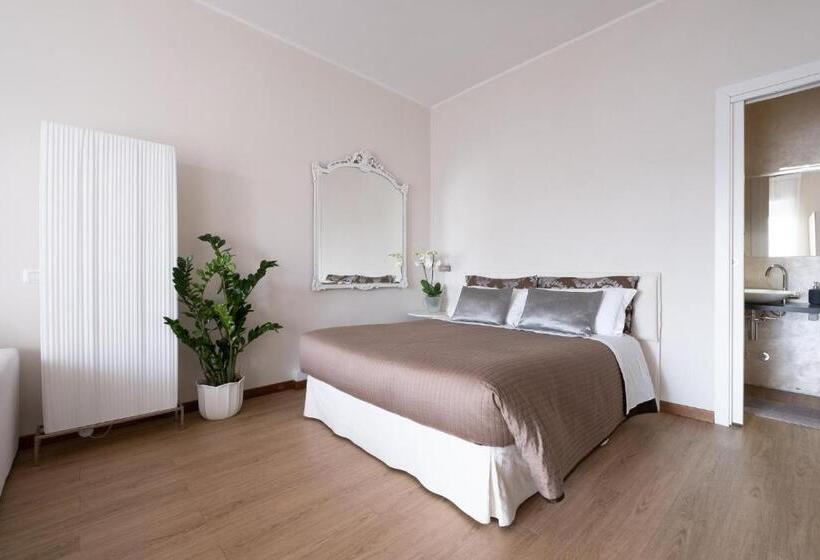 پانسیون Cute & Cozy Rooms Train Station