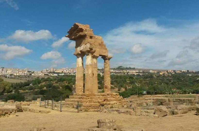 ペンション Dimora Fraula Guest House