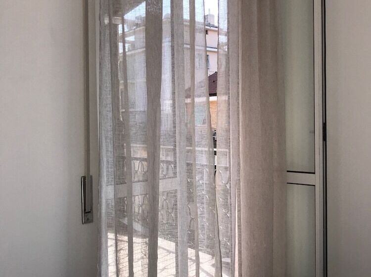 پانسیون Joy Rooms