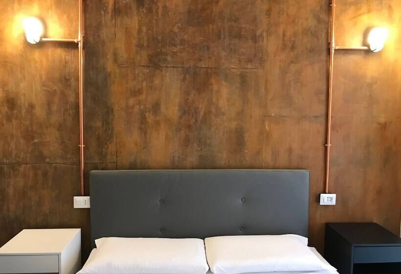 پانسیون Joy Rooms