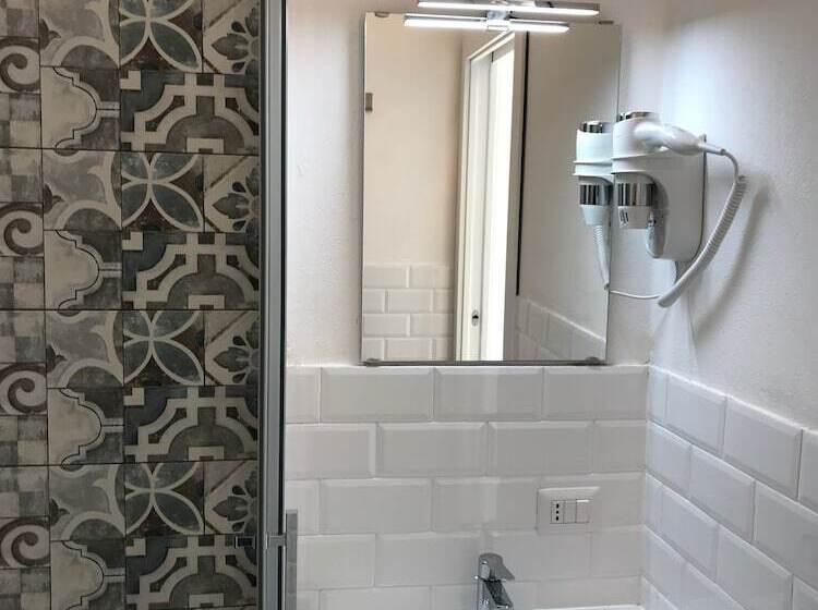 پانسیون Joy Rooms