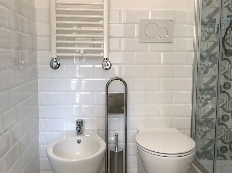 پانسیون Joy Rooms