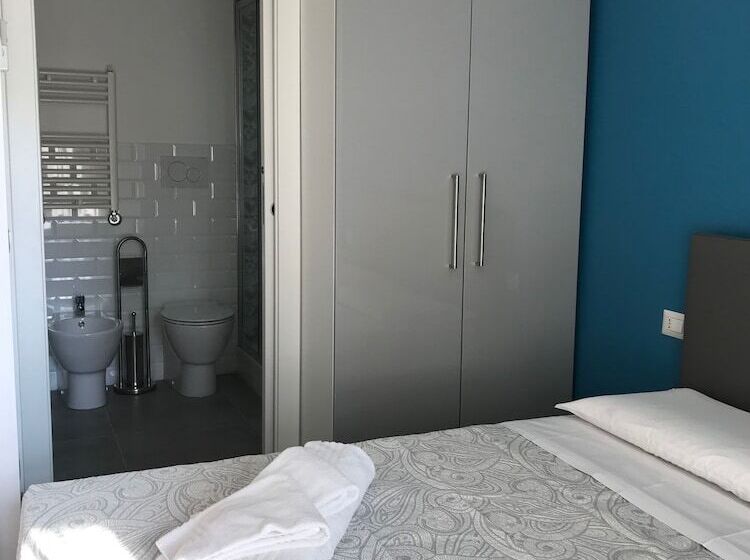 پانسیون Joy Rooms