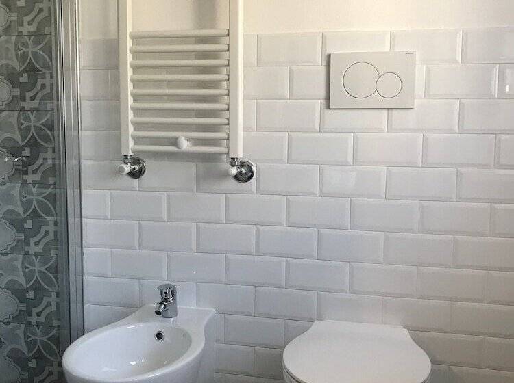 پانسیون Joy Rooms