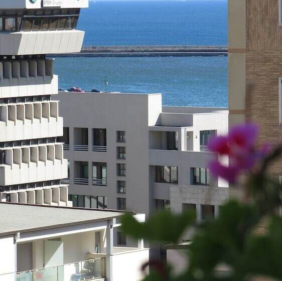 פנסיון Luna Rossa Rooms