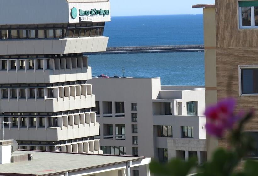 פנסיון Luna Rossa Rooms