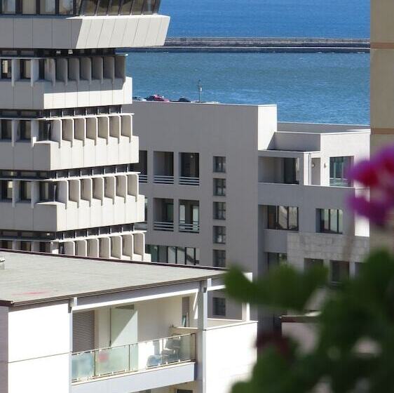 פנסיון Luna Rossa Rooms