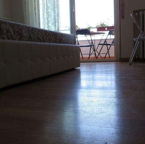 פנסיון Luna Rossa Rooms