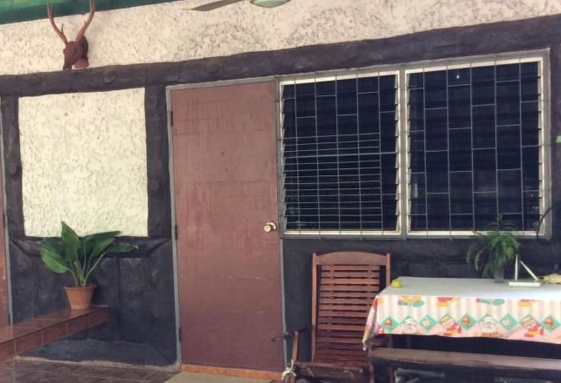 膳宿费 Sam's Jungle Guesthouse