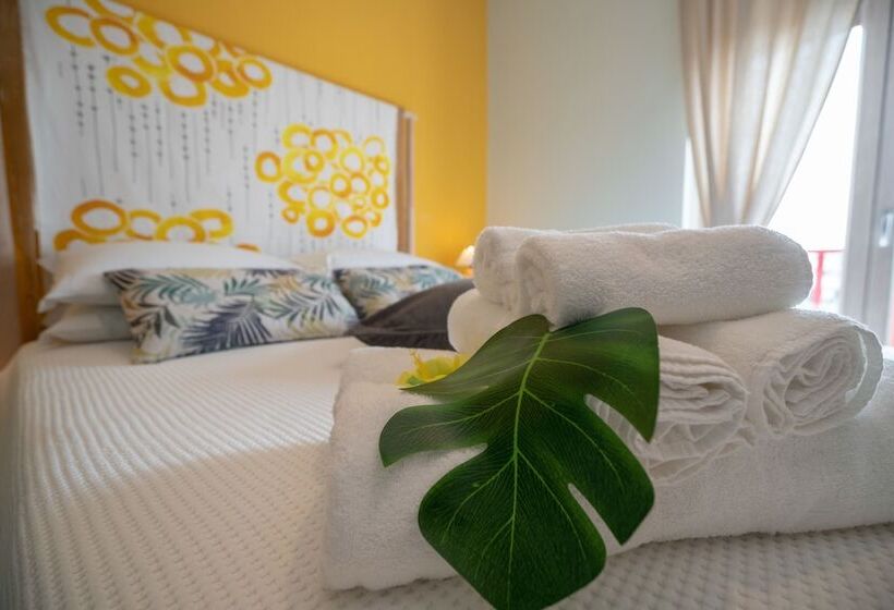 פנסיון Sea Station Polignano Rooms