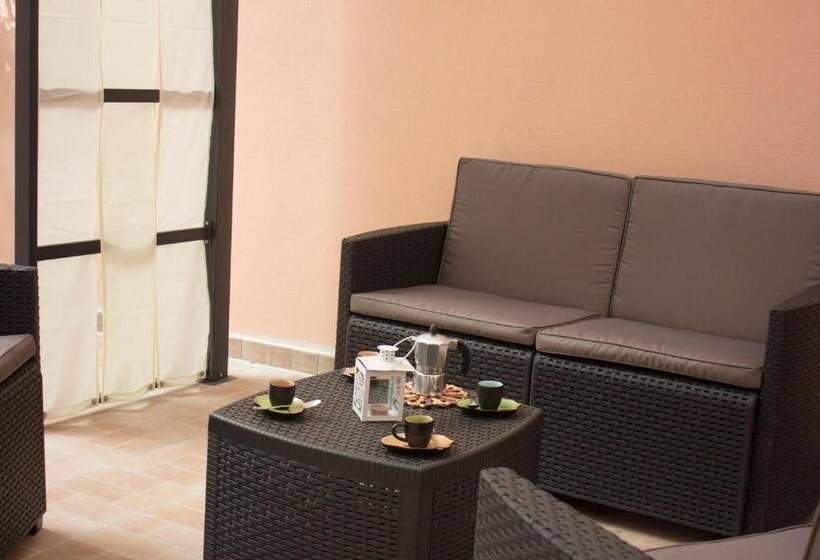 پانسیون Shardan Guest House