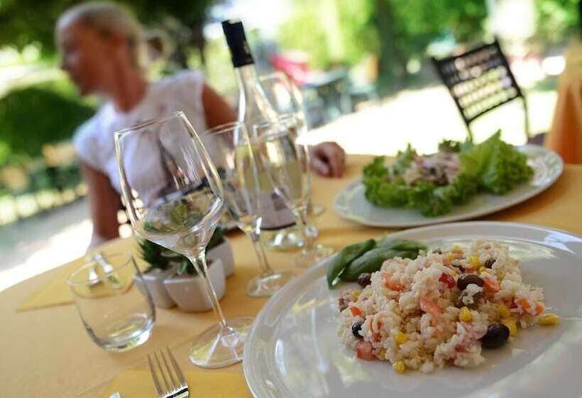 ベッドアンドブレックファースト La Locanda Francigena