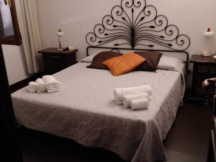 مبيت وإفطار Villa Gandamar