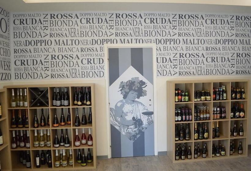 فندق فئة نجمة واحدة Clodi