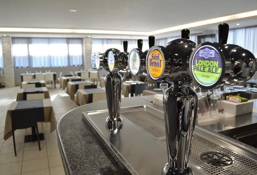 فندق فئة نجمة واحدة Clodi