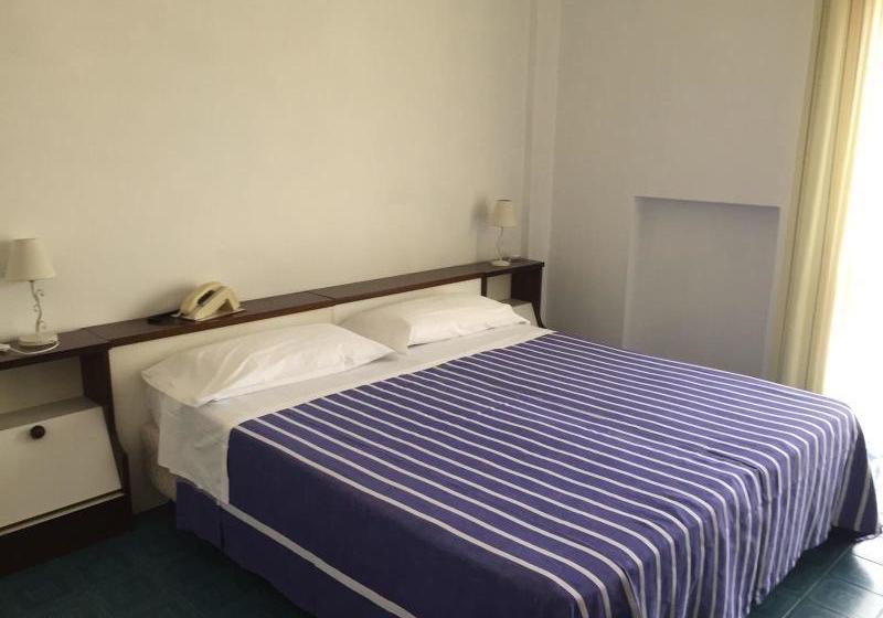 Хостел Mediterraneo