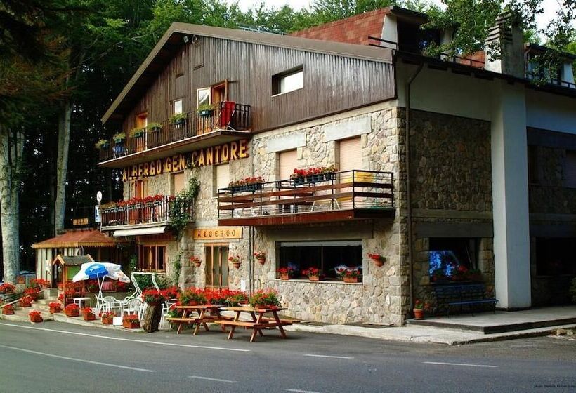 ホテル Albergo Generale Cantore