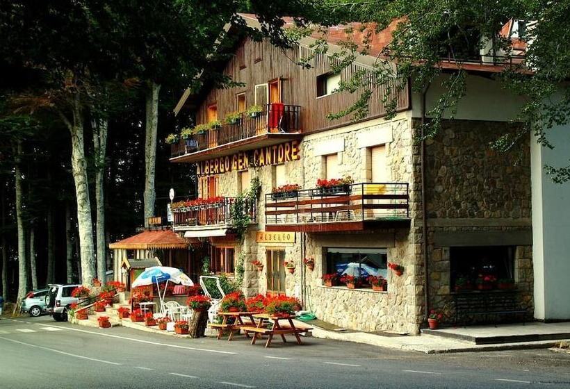 ホテル Albergo Generale Cantore