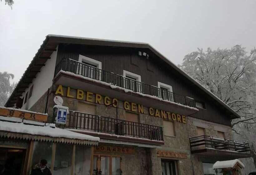 ホテル Albergo Generale Cantore