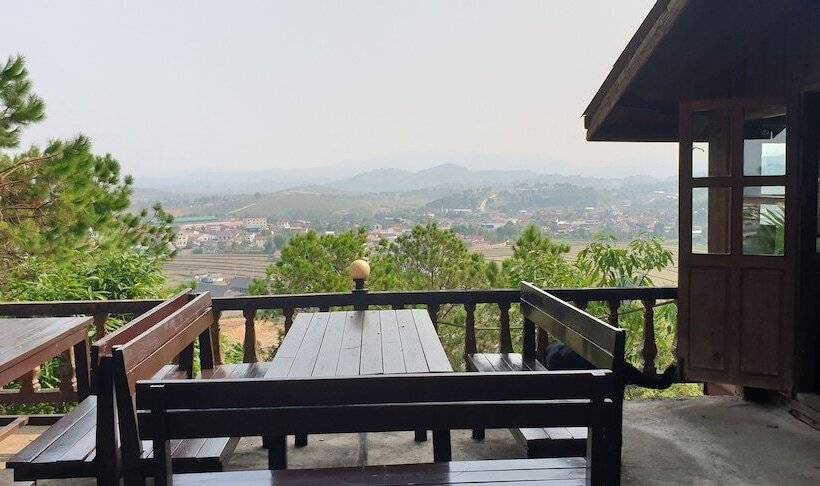 בית מלון כפרי Auberge Plain Of Jars   Phouphadeng