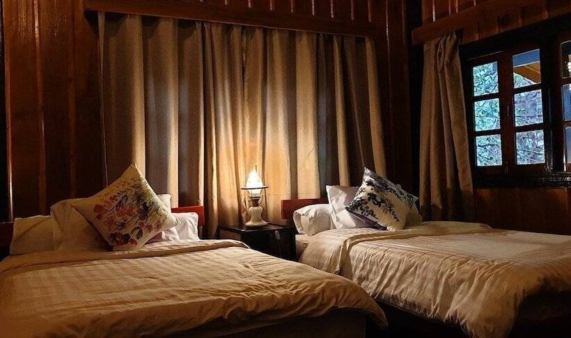 בית מלון כפרי Auberge Plain Of Jars   Phouphadeng