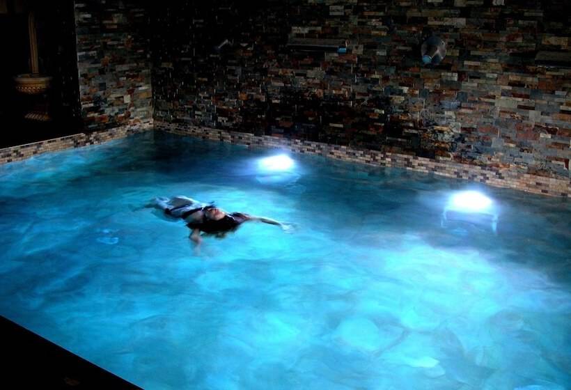 ホテル Con Encanto   Spa Kinédomus Bienestar