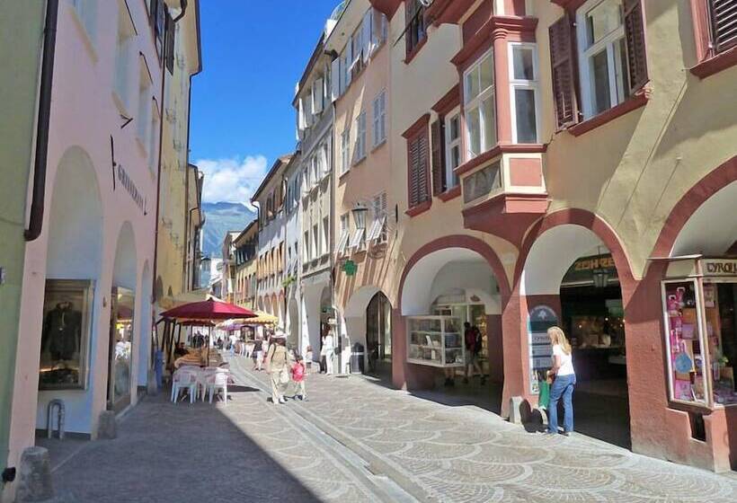 Отель Garni Villa Tyrol Adults Only