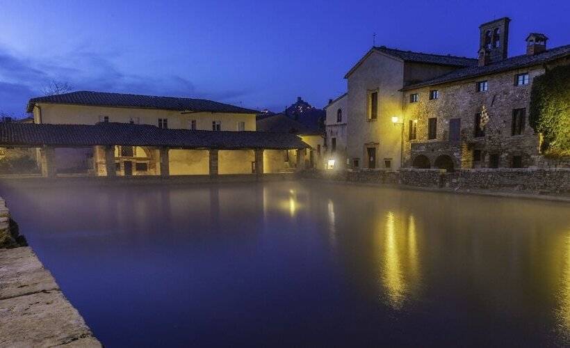 교외 호텔 Agriturismo Poggio Tobruk