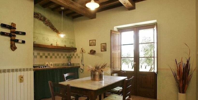 هتل روستایی Agriturismo Tenuta Roccaccia