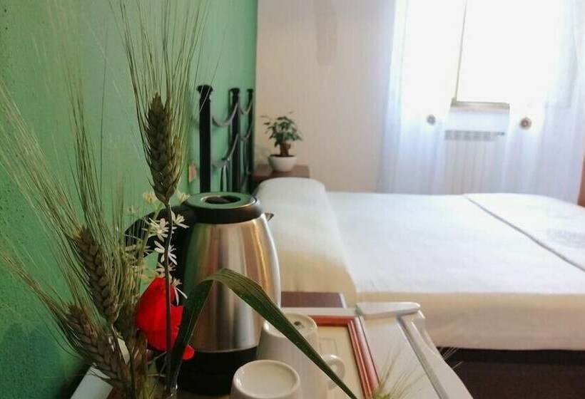 فندق ريفى Agriturismo Verdicchio