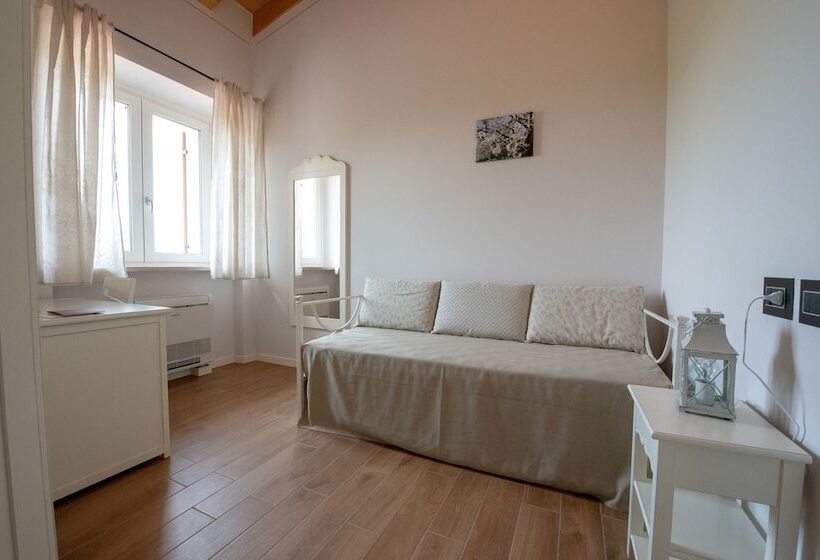 فندق ريفى Le Bignele   Alloggio Agrituristico