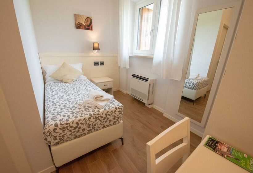 Сельский отель Le Bignele   Alloggio Agrituristico