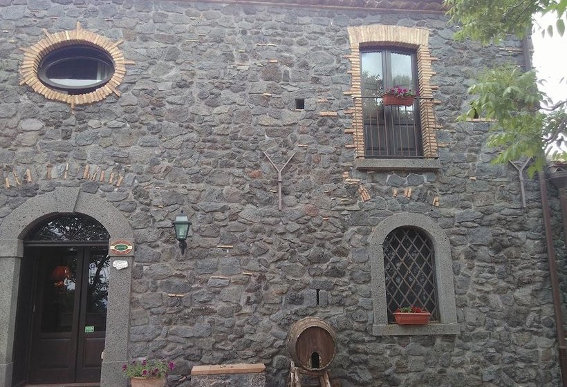 田舎風ホテル Le Cisterne Dell'etna