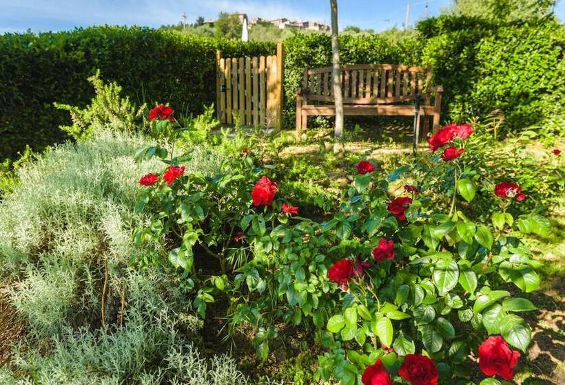 فندق ريفى Podere La Montalla