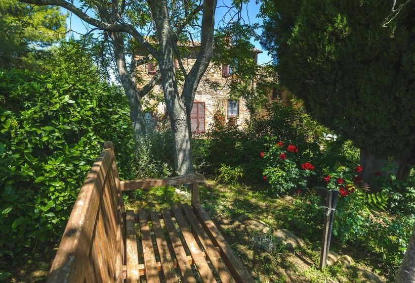 فندق ريفى Podere La Montalla