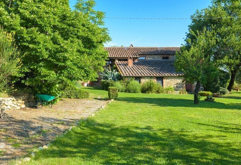 فندق ريفى Podere La Montalla