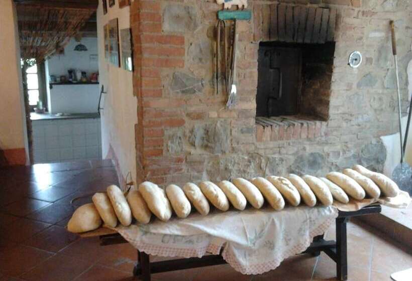 فندق ريفى Podere La Montalla