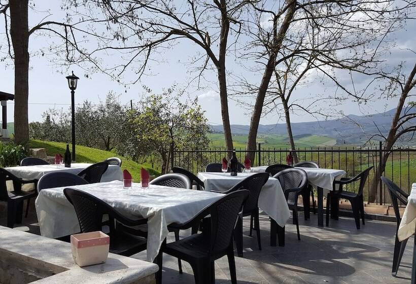 田舎風ホテル Sant Apollinare