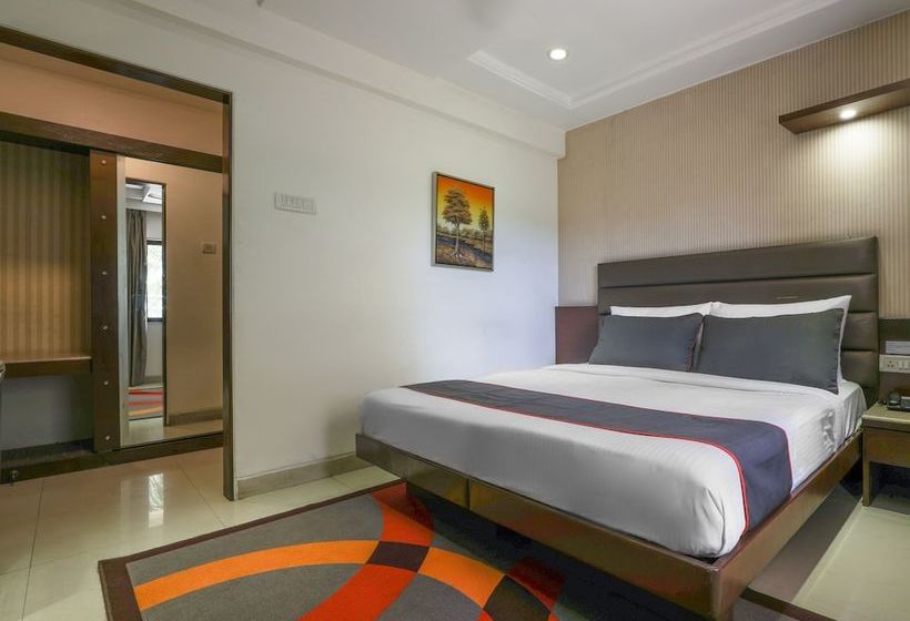 Collection O 49753 Hotel Supreme